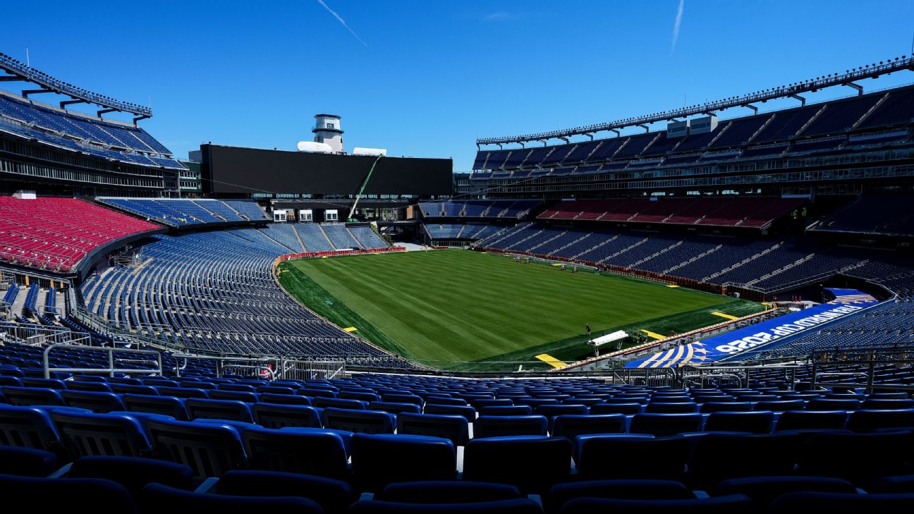 NFL球场如何改造成世界杯草皮：11座主场全面翻新